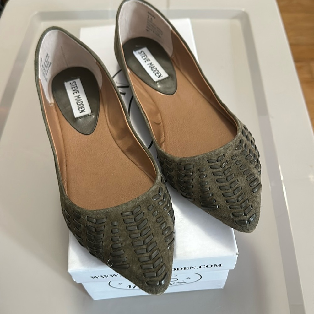 STEVE MADDEN flat